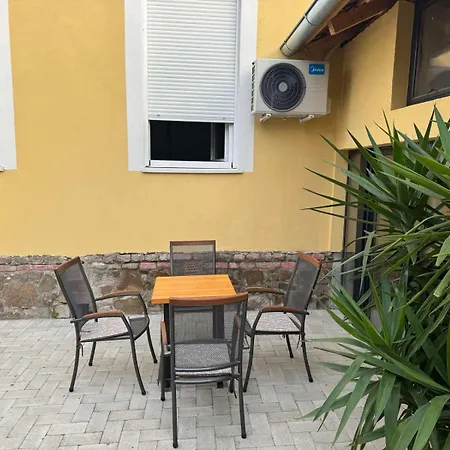 Dana سرمسكي كارلوفيتش