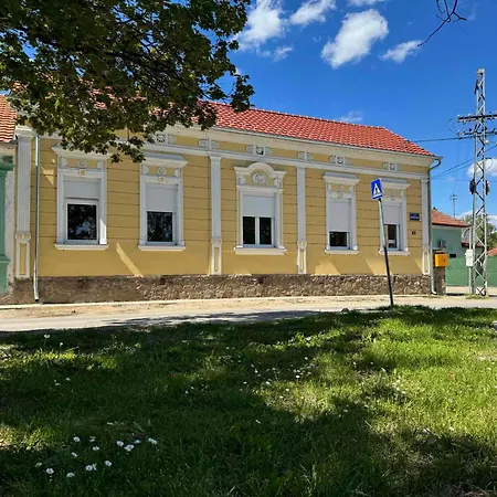 Вилла Dana Сремски-Карловци