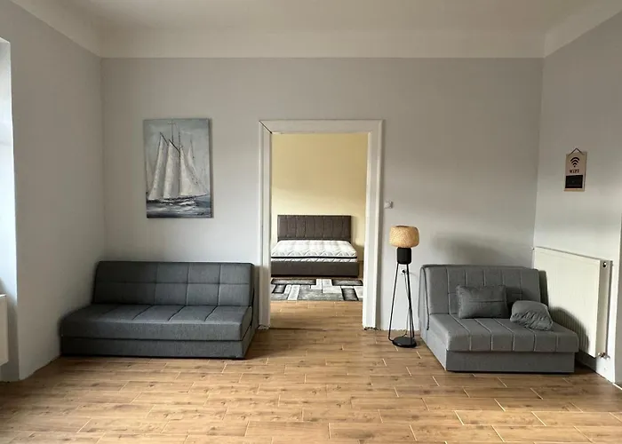 فيلة Dana سرمسكي كارلوفيتش