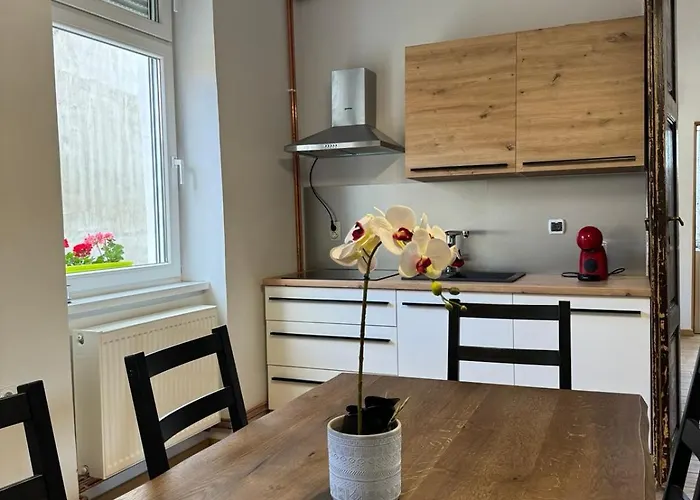 Dana Σρέμσκι Καρλόβτσι